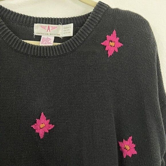 American Weekend Women’s Vintage 80s Black Knit Floral Embroidered Sweater Large - Picture 8 of 11